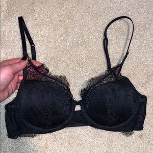 Victoria Secret Lightly Lined Bra